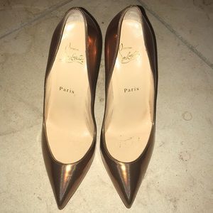 Bronze Christian Louboutin heel